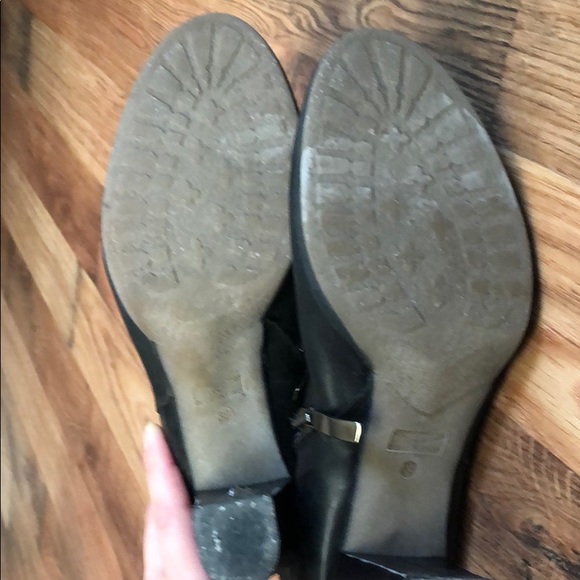 Roots | Heeled Leather Boots - Picture 9 of 9